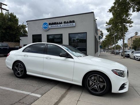 Used 2018 Mercedes-Benz E 300 image 1