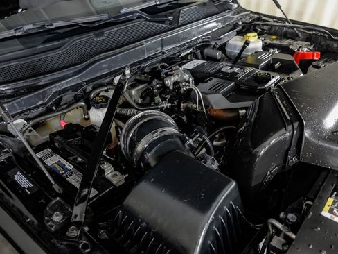 Used 2024 RAM 3500 Tradesman w/ Chrome Appearance Group image 48