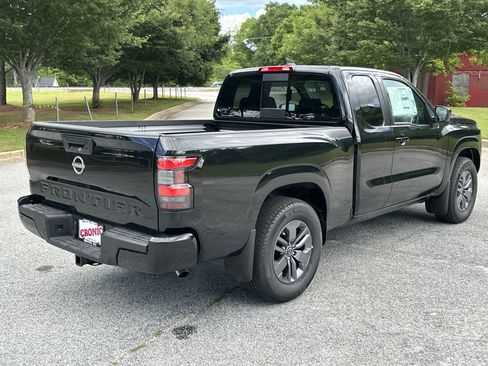 New 2025 Nissan Frontier SV w/ SV Convenience Package image 5