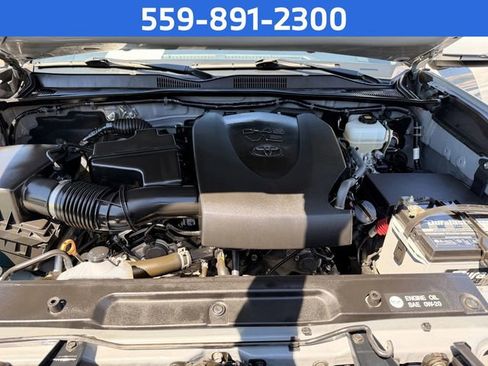 Used 2019 Toyota Tacoma TRD Off-Road image 29