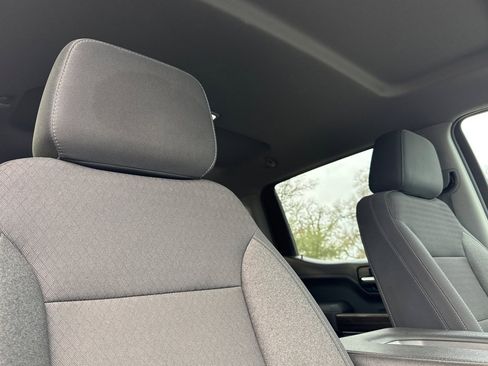 Used 2021 Chevrolet Silverado 1500 RST image 19