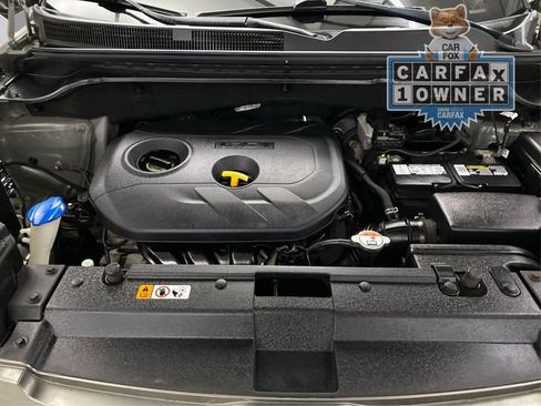 Used 2016 Kia Soul + FWD image 13