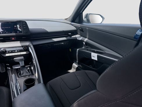 New 2026 Hyundai Elantra Sport FWD image 16