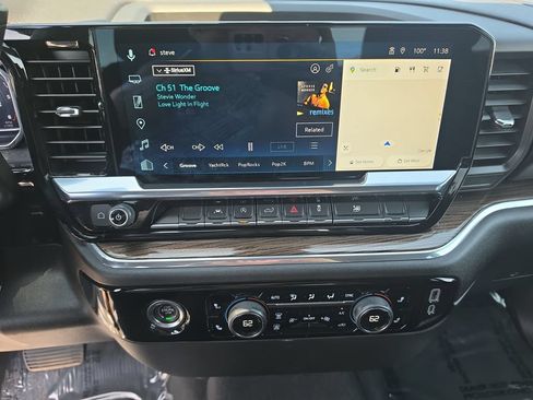 Certified 2024 Chevrolet Silverado 1500 LT AWD/4WD image 30
