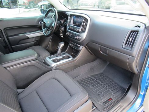 Used 2022 Chevrolet Colorado LT RWD image 14