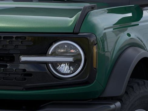 New 2025 Ford Bronco Badlands w/ Black Appearance Package image 20