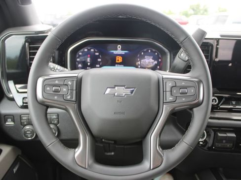 New 2026 Chevrolet Silverado 2500 ZR2 w/ LPO, Dark Essentials Package AWD/4WD image 37