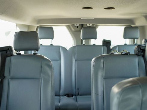 Used 2018 Ford Transit 150 XL RWD image 19