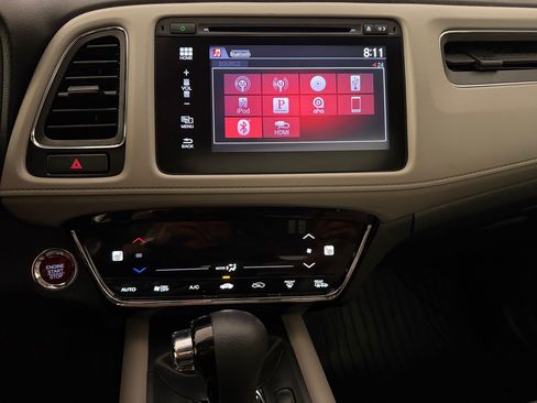 Used 2018 Honda HR-V EX image 19