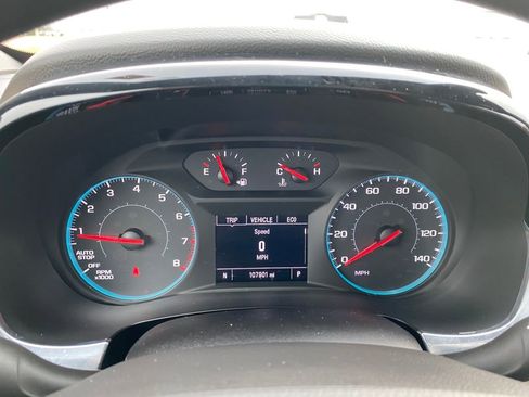 Used 2022 Chevrolet Traverse LS image 30