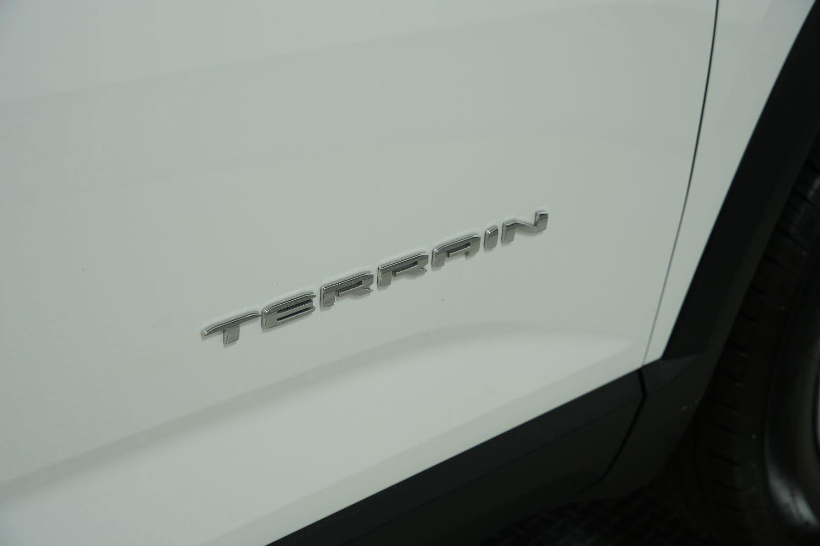 Certified 2026 GMC Terrain Elevation FWD image 24