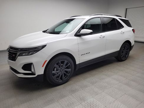 Used 2022 Chevrolet Equinox RS w/ LPO, Floor Liner Package image 2