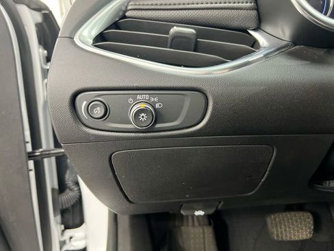 Used 2024 Chevrolet Malibu LT FWD image 19