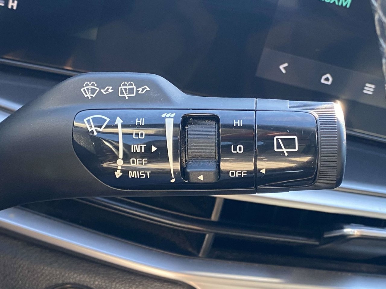 Used 2024 Kia Sorento S w/ Panoramic Sunroof Package FWD image 33