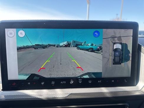 Used 2025 Ford Bronco Sport Badlands image 41