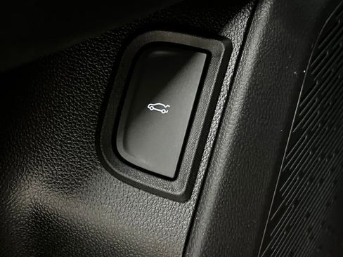 New 2026 Chevrolet Equinox RS AWD/4WD image 17