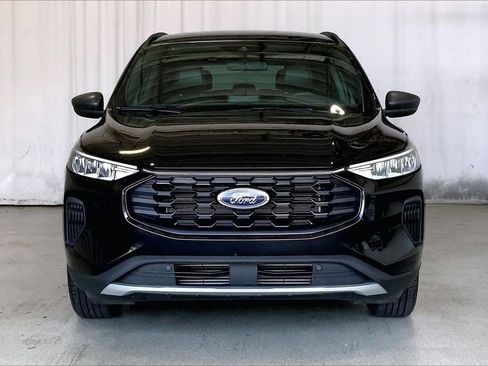 Used 2025 Ford Escape ST-Line AWD/4WD image 2