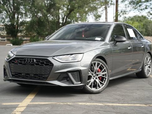 Used 2022 Audi S4 Prestige AWD/4WD image 1