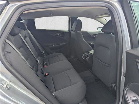 Used 2025 Chevrolet Malibu LT FWD image 19