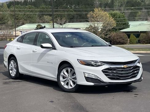 Used 2025 Chevrolet Malibu LT image 1