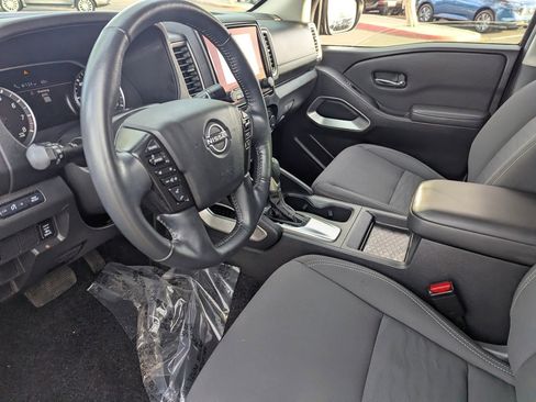 Certified 2022 Nissan Frontier SV image 16