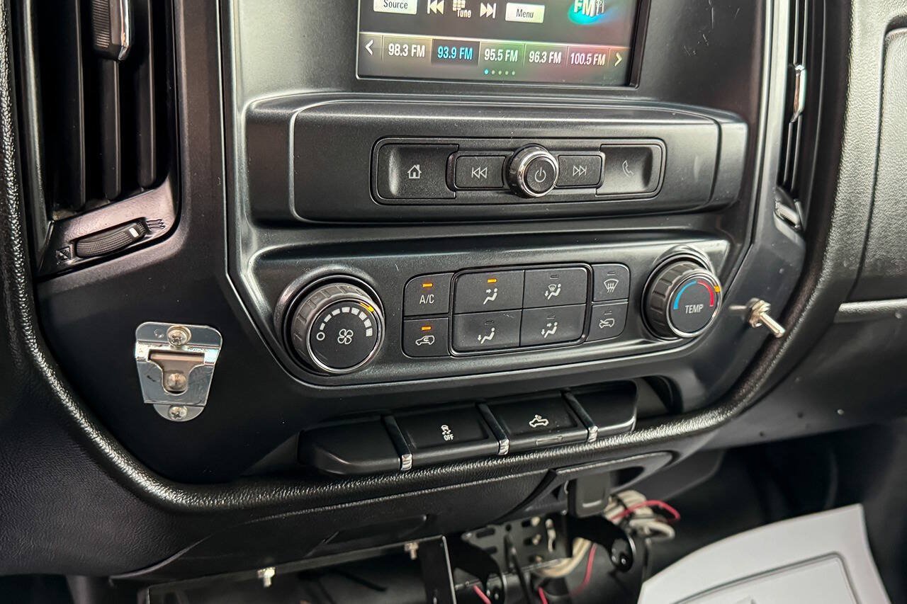 Used 2018 Chevrolet Silverado 2500 W/T w/ Snow Plow Prep Package AWD/4WD image 31
