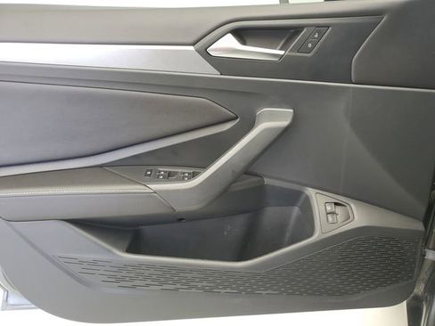 Used 2023 Volkswagen Jetta SE image 21