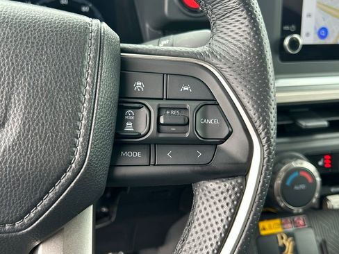 Used 2025 Toyota Tacoma TRD Sport w/ TRD Sport Upgrade Package image 24