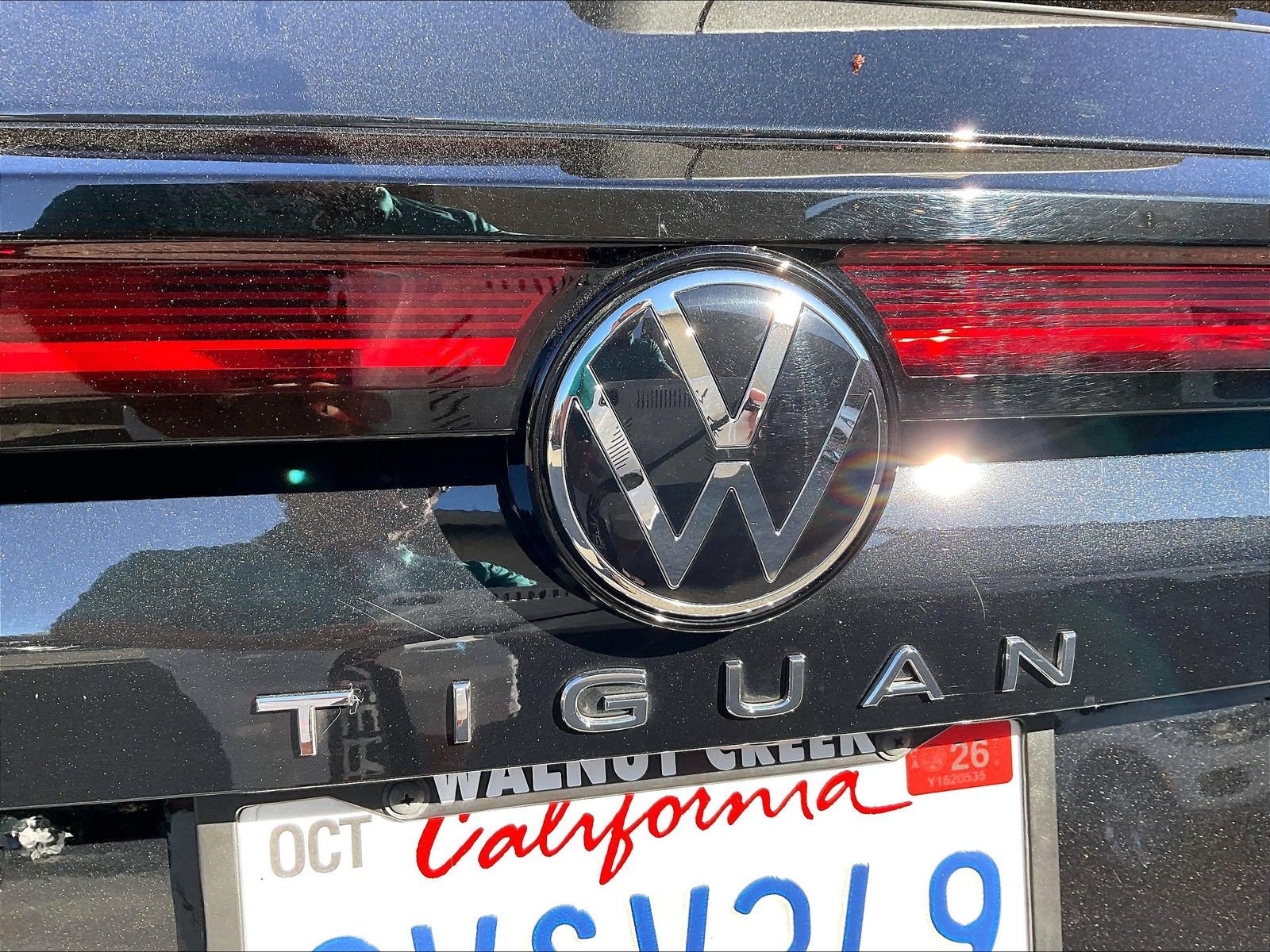 Certified 2025 Volkswagen Tiguan S FWD image 29