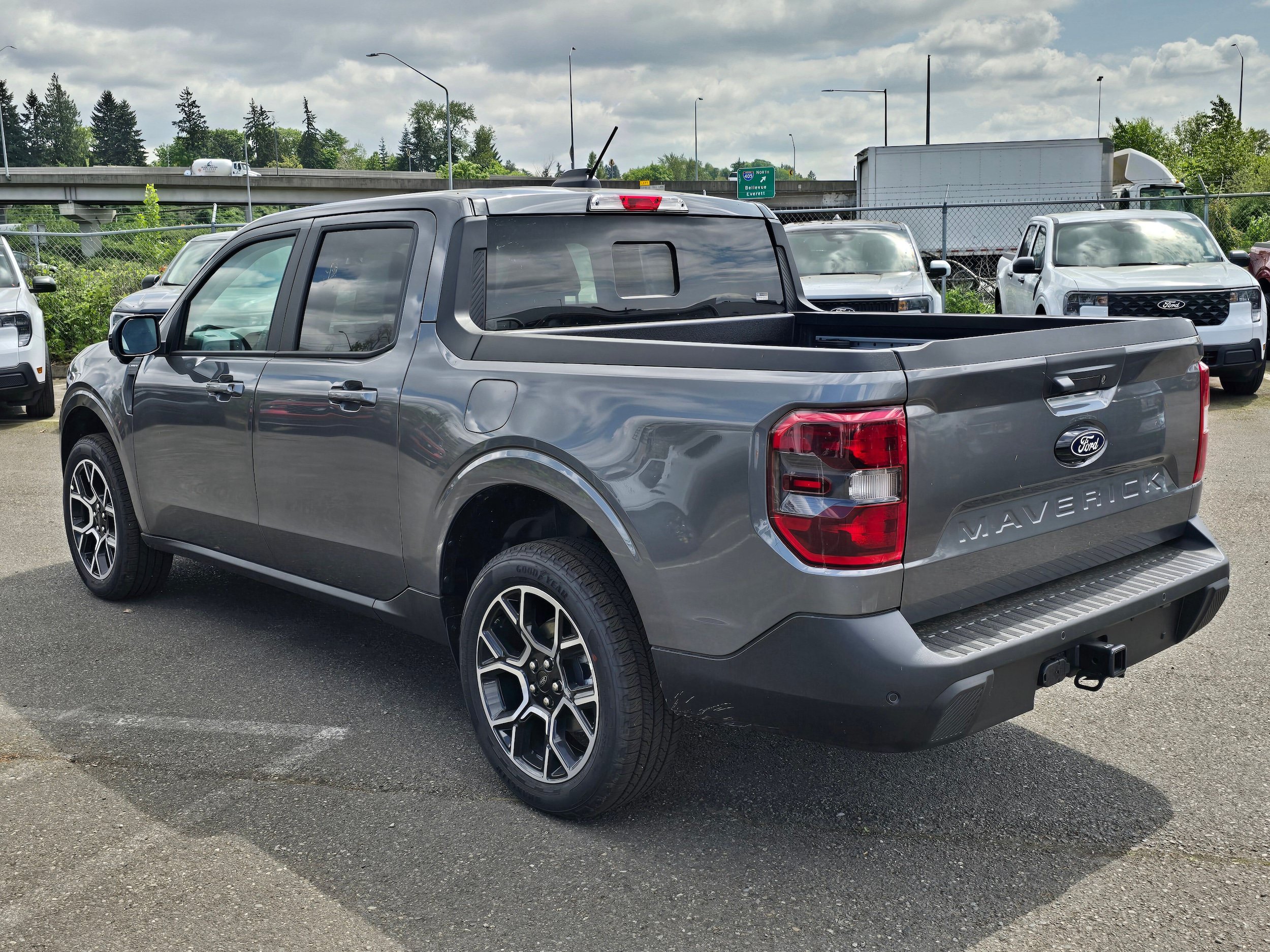 New 2026 Ford Maverick Lariat w/ 4K Tow Package AWD/4WD image 3