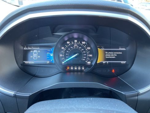 Used 2020 Ford Edge SEL w/ Convenience Package image 9