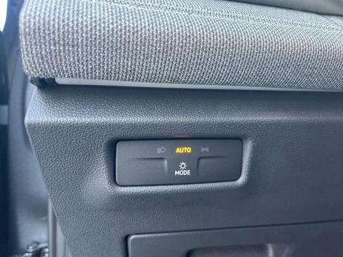 New 2026 Volkswagen Tiguan S image 8