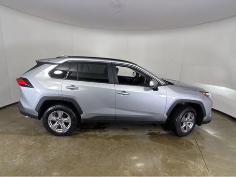Used 2025 Toyota RAV4 XLE image 24