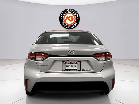 Used 2023 Toyota Corolla LE image 6