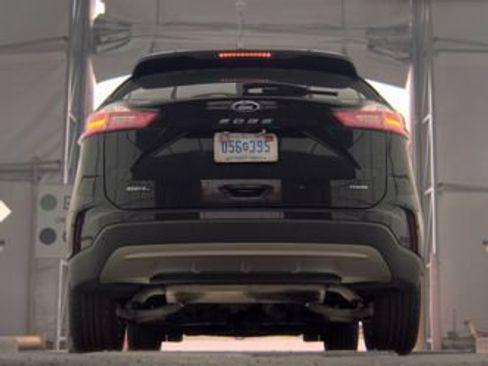 Used 2023 Ford Edge SEL w/ Convenience Package AWD/4WD image 7