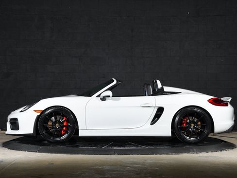 Used 2016 Porsche Boxster Spyder RWD image 17