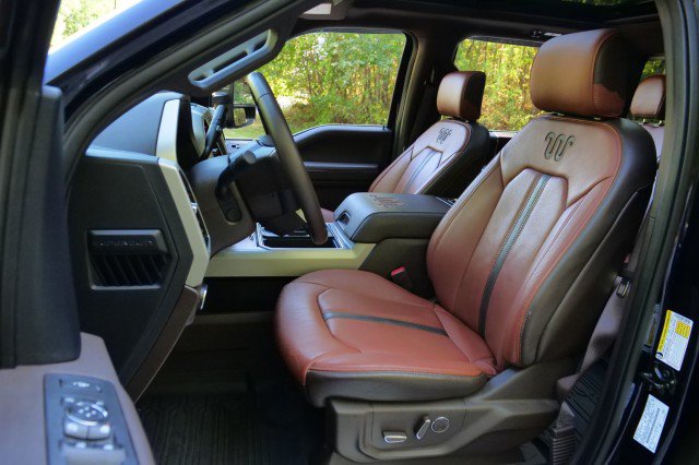 Used 2021 Ford F250 King Ranch w/ King Ranch Ultimate Package AWD/4WD image 3