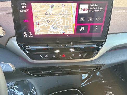Certified 2023 Volkswagen ID.4 Pro image 22