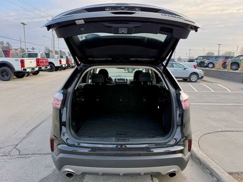 Certified 2019 Ford Edge Titanium w/ Equipment Group 301A image 15