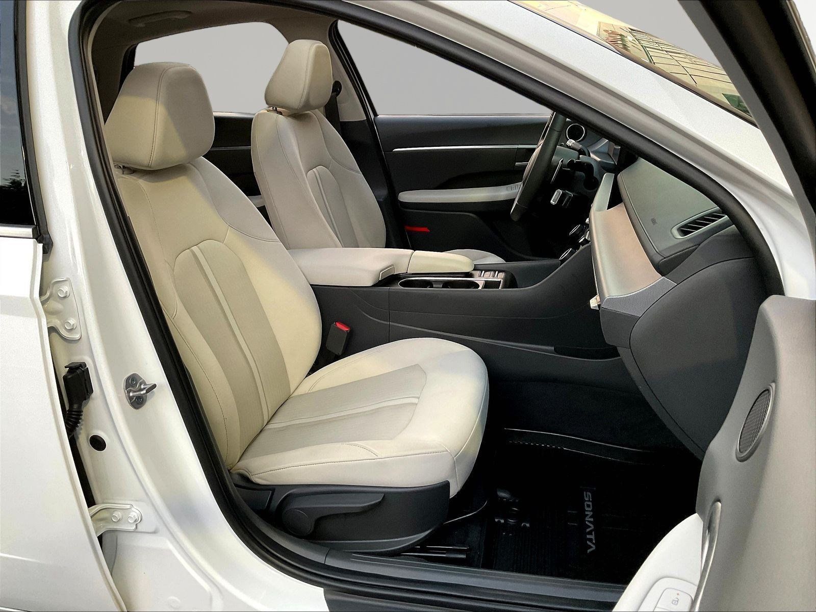 Used 2024 Hyundai Sonata SEL w/ Convenience Package FWD image 28