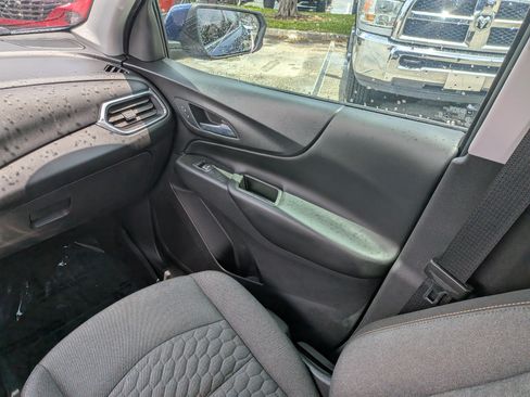 Used 2020 Chevrolet Equinox LT AWD/4WD image 19