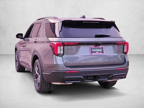 New 2026 Ford Explorer ST-Line w/ ST-Line Street Pack image 9