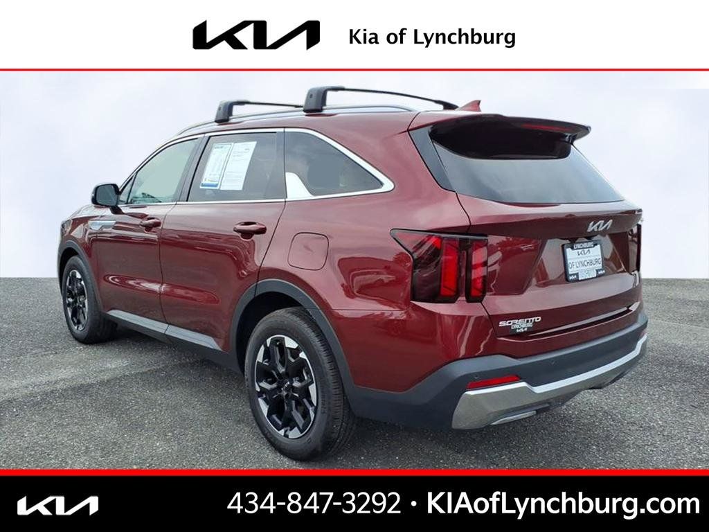 Used 2025 Kia Sorento S w/ Panoramic Sunroof Package FWD image 6