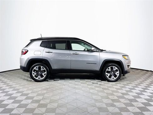 Used 2021 Jeep Compass Limited image 9