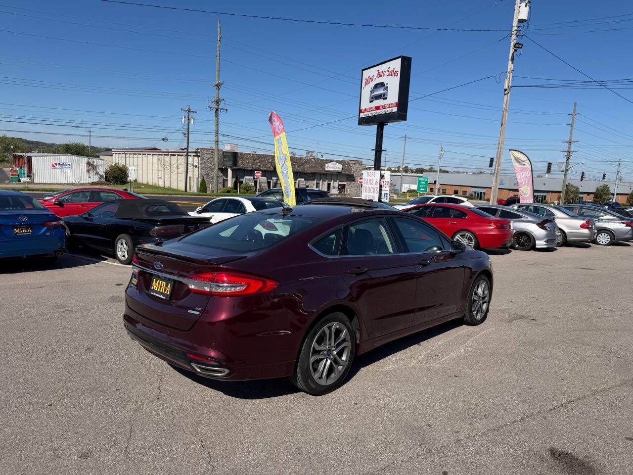Used 2017 Ford Fusion SE w/ Equipment Group 201A FWD image 8