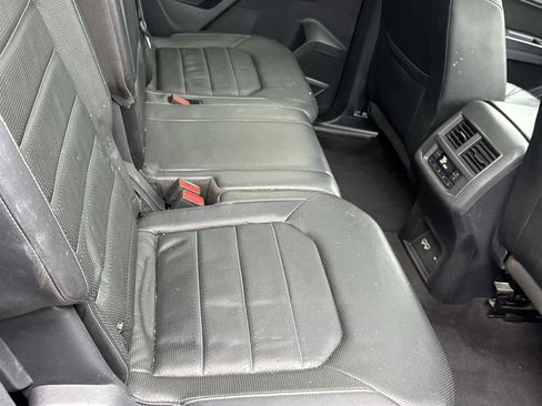 Used 2018 Volkswagen Atlas SEL Premium image 17