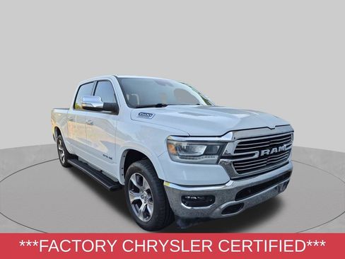 Used 2021 RAM 1500 Laramie AWD/4WD image 2