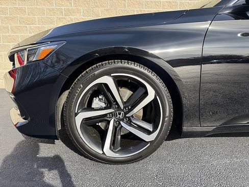 Used 2022 Honda Accord Sport image 9