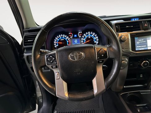 Used 2017 Toyota 4Runner SR5 image 17