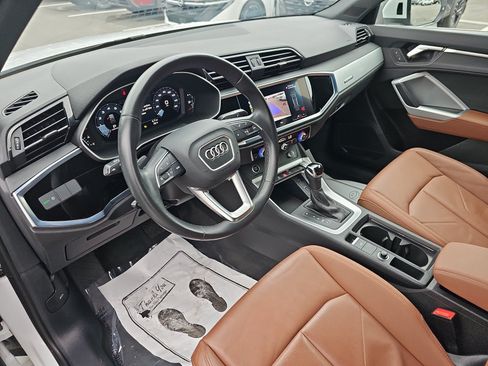Used 2021 Audi Q3 2.0T Premium w/ Convenience Package AWD/4WD image 13